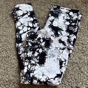 lululemon athletica Black and White Patterned Leggings